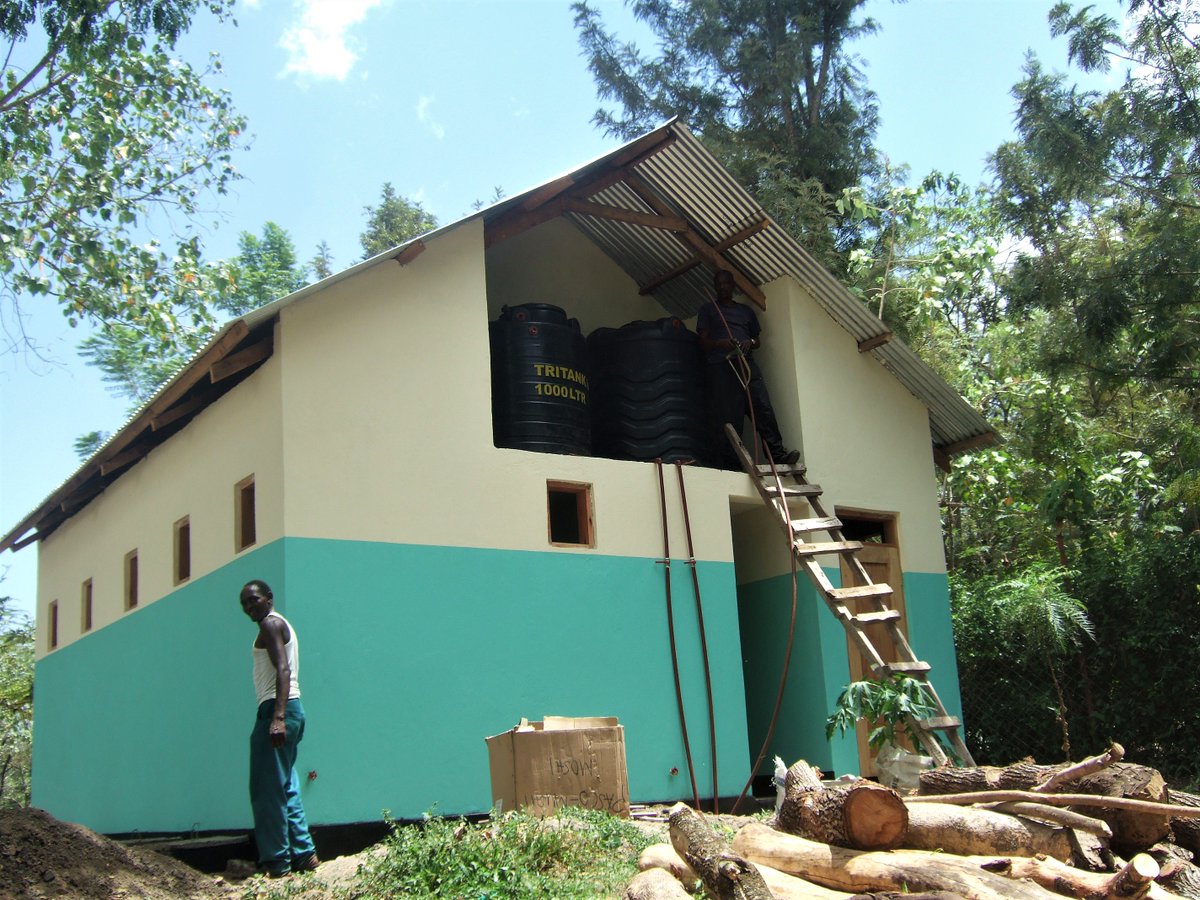 EMCSTz's tweet photo. Our new toilet block! Thanks so much to all our donors. #education #Tanzania https://t.co/3qFJkOQkhP