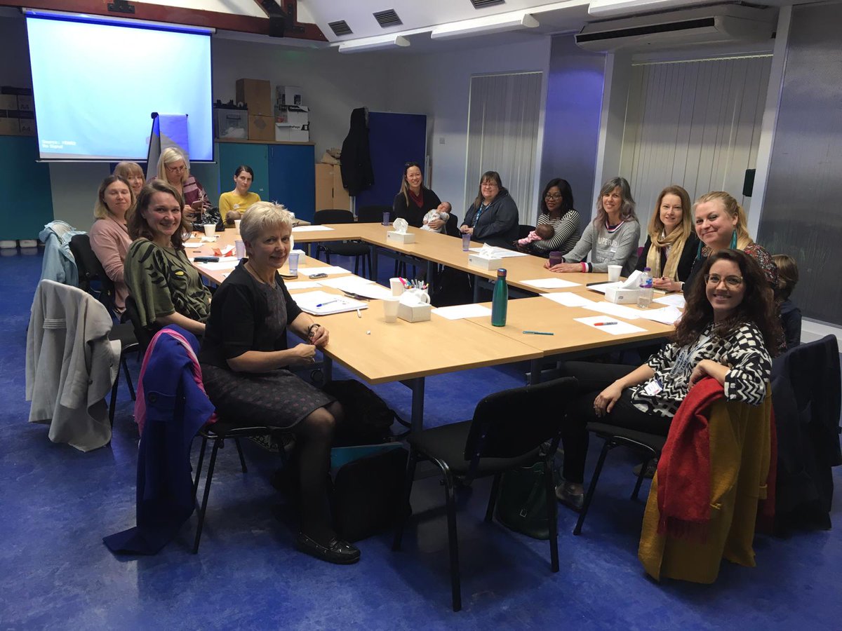 Fantastic mix of #Hackney parents (+ babies!) and service providers at yesterday's meet up. So much valuable feedback shaped discussions and was shared directly with @huhmaternity. #maternityvoices is an opportunity to genuinely help shape your local maternity service.