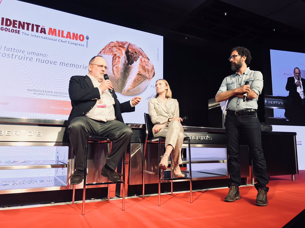 Il futuro sarà sempre più social:
<a href="/IsabellaPoti/">Isabella Potí</a> del @Brosrest sul palco di #IGmi19
“Siamo a Lecce ma anche se fossimo stati a Milano o a New York avremmo comunque fatto quello che stiamo facendo. Portiamo avanti la rivoluzione del gusto”