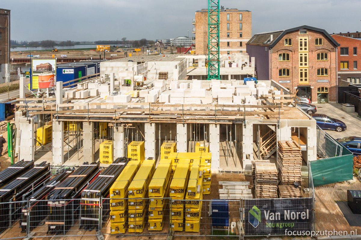 vandongeren's tweet photo. Foto's toegevoegd van vrijdag 22 maart 2019 o.a. nieuwbouw 'Zozijn zorgcomplex', 'Havenstraat veld 1,2 en 3' en 'Noorderhaven veld 11 &amp; 12' https://t.co/5boAmv4fP4 https://t.co/3jI824yOAO