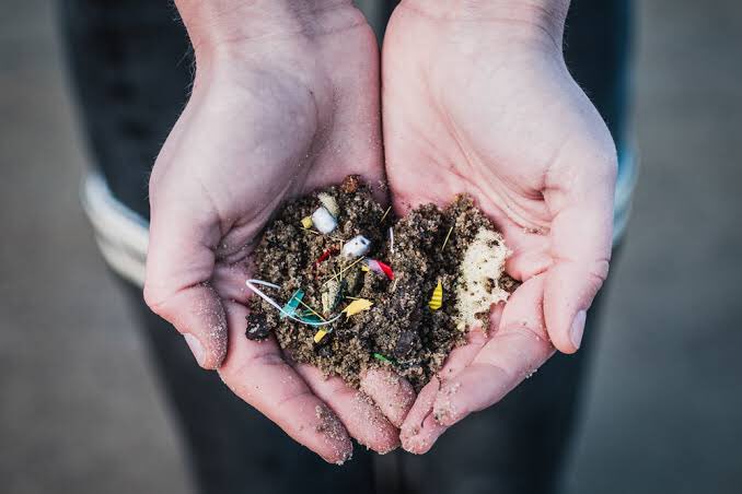 “There is very limited information
on the impact of conventional #plastic in #soil-based environments, though it is clear that plastic fragments will persist for long periods of time.”

<a href="/WRAP_UK/">WRAP NGO</a> factsheet

<a href="/theresecoffey/">Thérèse Coffey</a> @MaryCreaghMP <a href="/CommonsEAC/">Environmental Audit Committee</a>