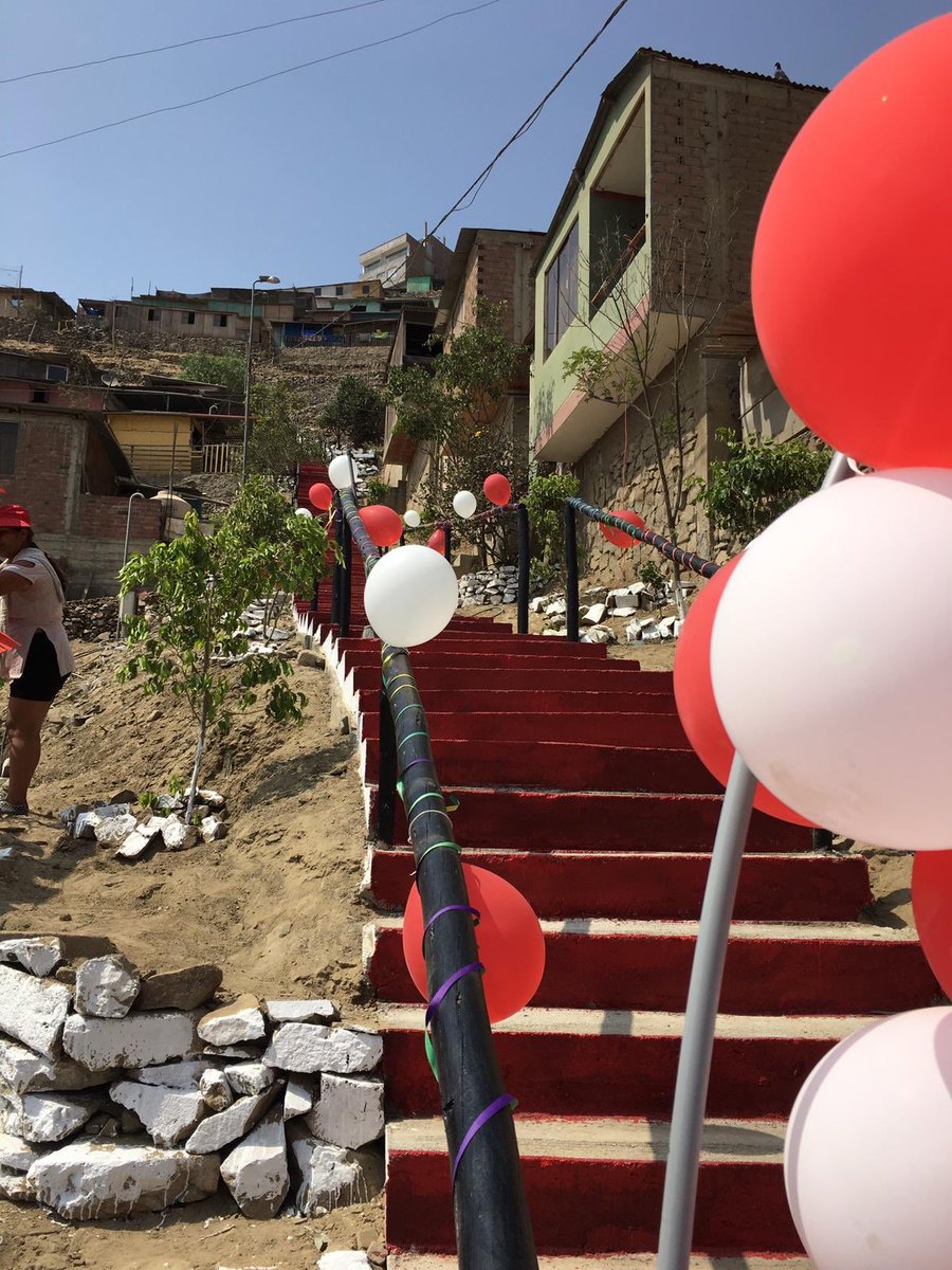 jonharrison's tweet photo. It is amazing what can be achieved when working #handinhand with the local communities in Peru. Look at the stair case that we @BCUHELS volunteers helped to build in just 5 days! The celebrations were amazing! #wedidit @BCUNursingteam @MEDLIFEmovement https://t.co/iQJcPRjdig