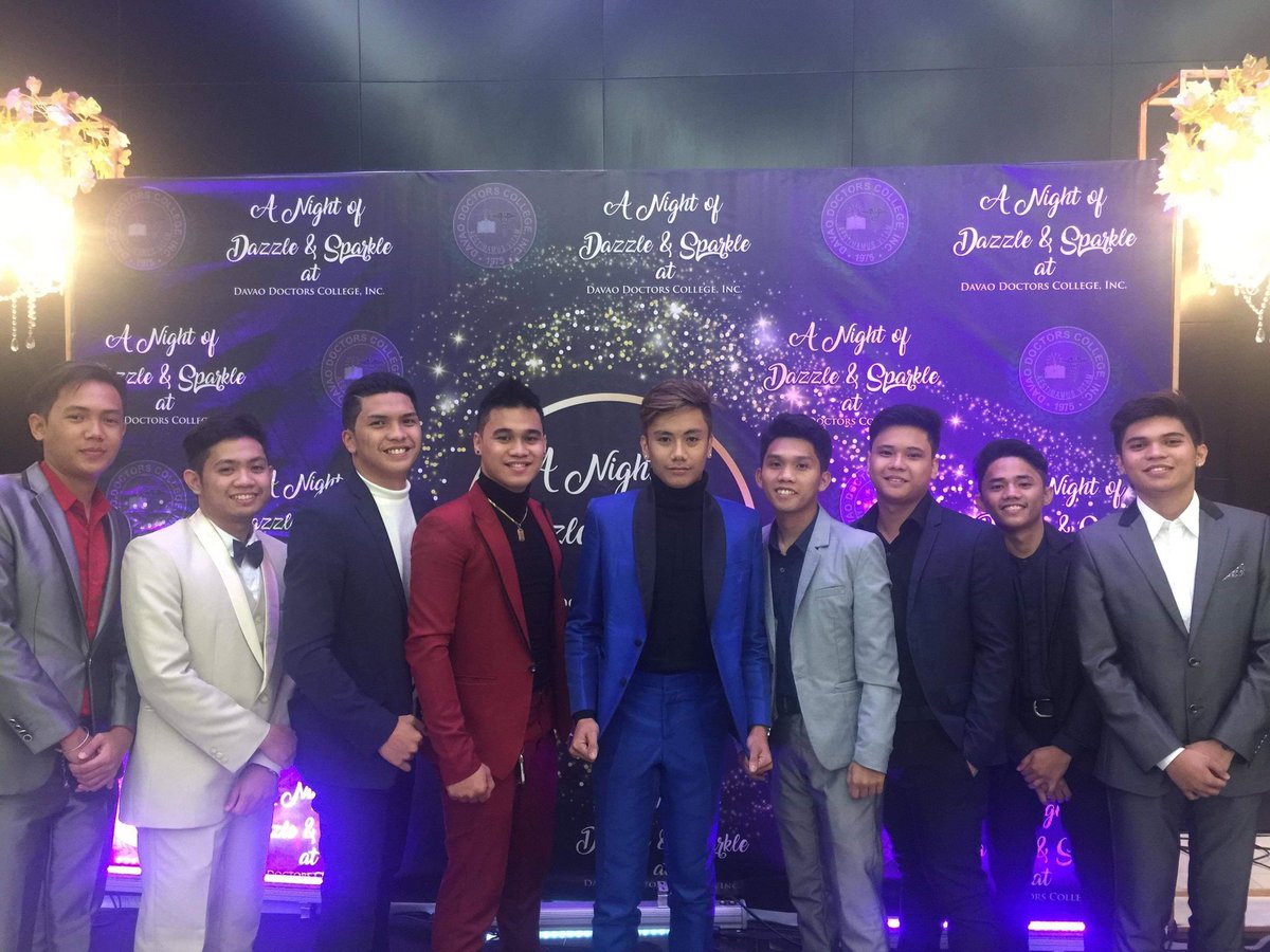 Adrianers21's tweet photo. ang barkada kong bibo ð #skwd https://t.co/bbbdwMFra1