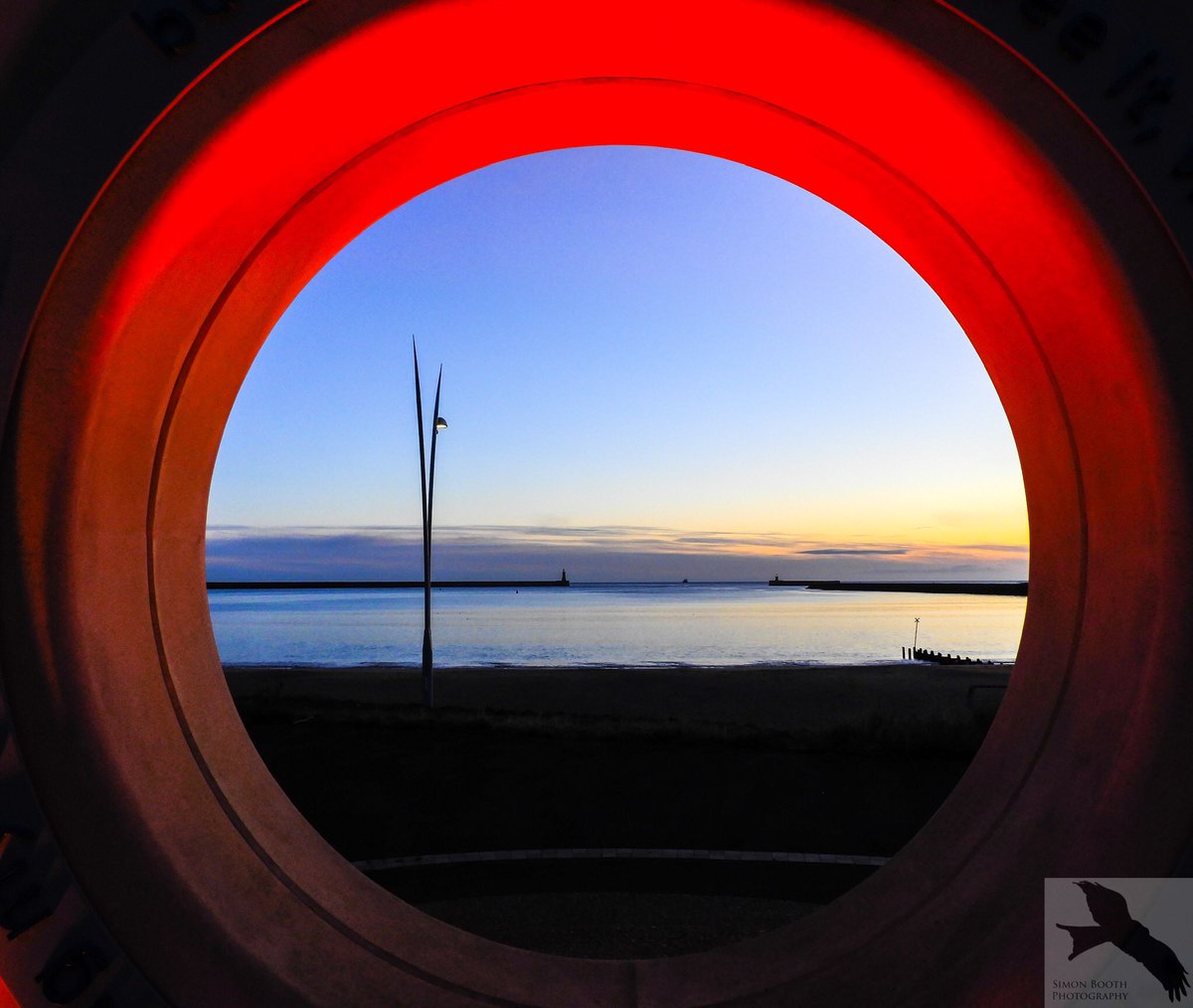 Keeping an eye on the Tyne - Littlehaven,South shields :-) @SouthShieldsUK @Port_of_Tyne @shieldsgazette @NPhotomag @PaulKingstonITV @StormHour @ThePhotoHour @EarthandClouds #POTW #southshields #Northeast #LoveSouthTyneside #Sunrise #Coast #Photography