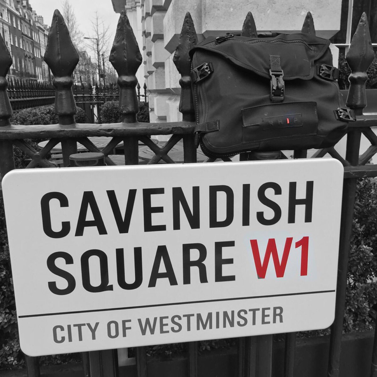 RHIP20's tweet image. RHIP - the ultimate luggage, equally at home on the streets. #rhip #luggage #inthecity #london #laptopbag