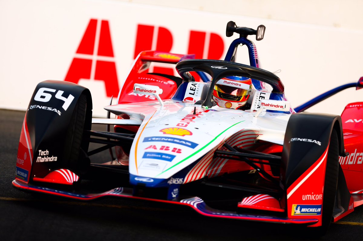 MahindraRacing's tweet photo. Double points finish for #MahindraRacing. @thereal_JDA crosses in the line in P7 and @PWehrlein in P8. 💪 #SanyaEPrix https://t.co/Shjgle9L8f