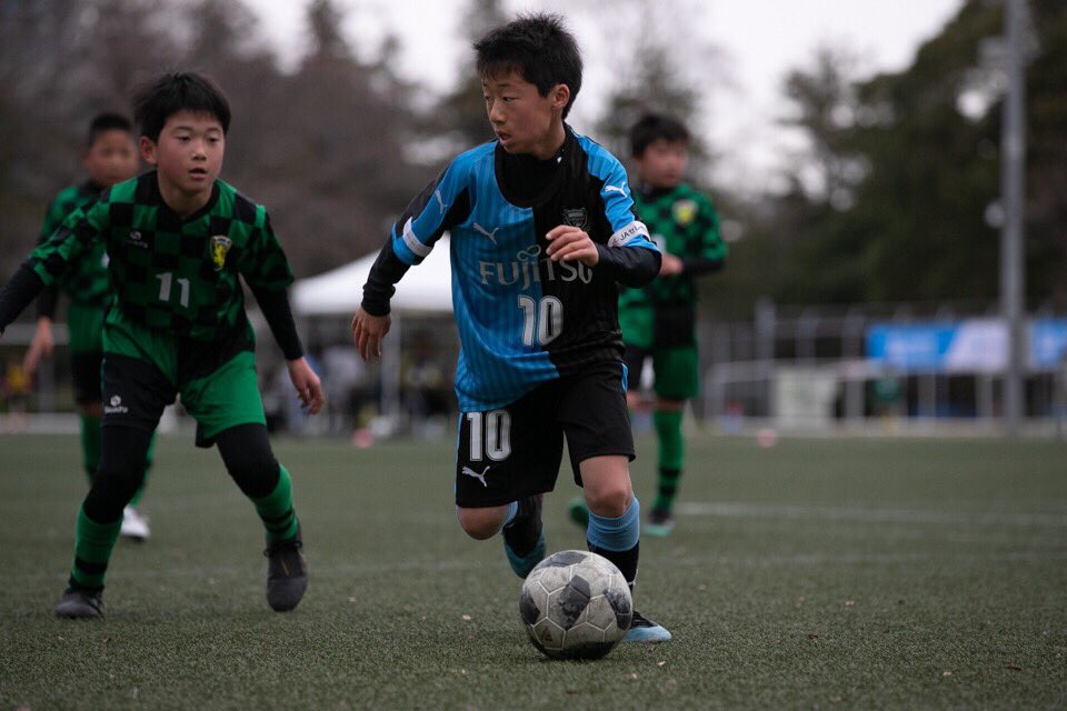 Twitter 上的 川崎フロンターレ U 12ダノンvsオオタフットボールクラブ 楠田遥希と吉田志生がゴールを決め2 0で勝利 この結果 グループステージを全勝 無失点の1位で通過しました ファイナルステージは 明日 3 24 9 00koで Wings U 12と対戦します 引き続き Twitter 上的 川崎フロンターレ U 12ダノンvsオオタフットボールクラブ 楠田遥希と吉田志生がゴールを決め2 0で勝利 この結果 グループステージを全勝 無失点の1位で通過しました ファイナルステージは 明日 3 24 9 00koで Wings U 12と対戦します 引き続き