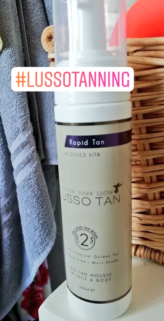 KazGWilson's tweet photo. It's #LarneHalfmarathon π
day π The weather looks sunny π and warm so it's time to get the legs out π Thanks to @LussoTan I'll be ready in no time π#running #runningprep #Saturday https://t.co/nd16t0KwWE