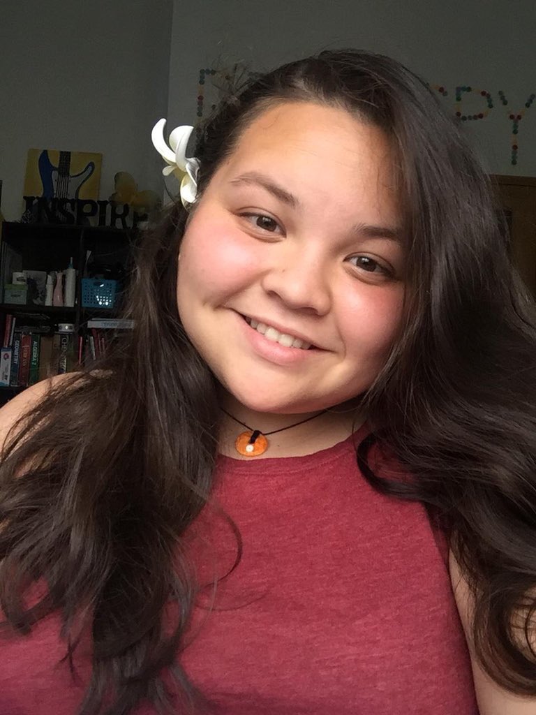 thstfactor's tweet photo. Like this post if you vote for Finalist #2 Yvonne Perez for People’s Choice Award! https://t.co/XvK1W5xL7H