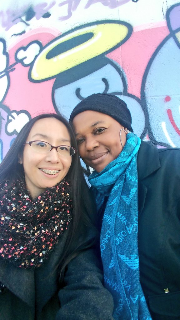 anna_ikeda's tweet image. This morning, before @BanKillerRobots campaigners mtg started, @AyoAyoolaAmale and I visited the #BerlinWall ✌🕊 #goodmorning #killerrobotsGer
