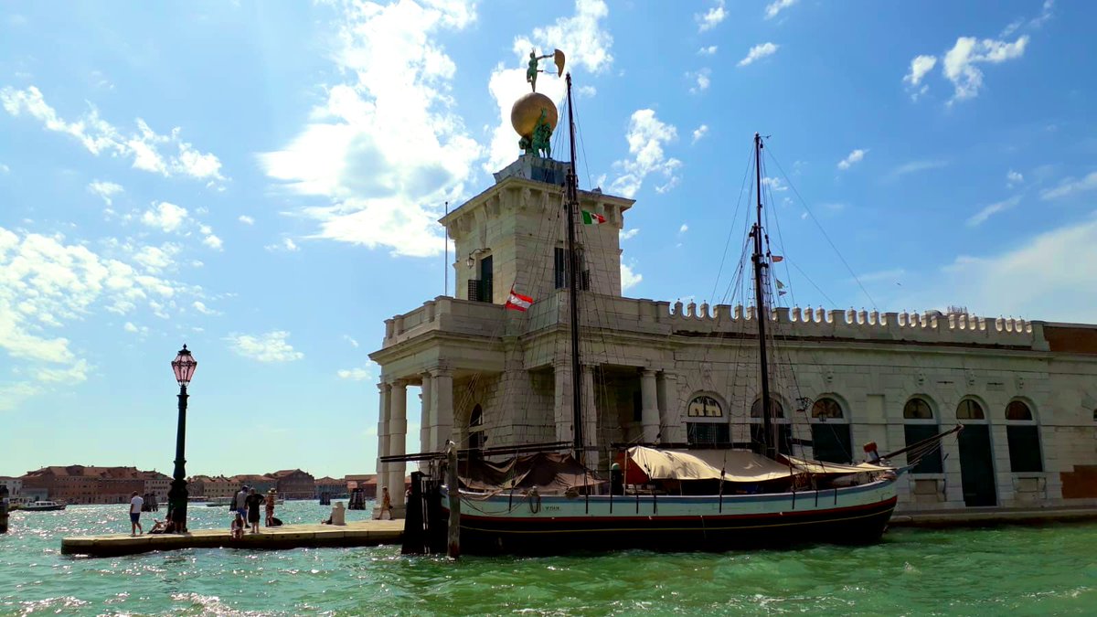 veneziaunica's tweet image. 🌸 Buon sabato amici! Godiamoci questo inizio primavera insieme, che ne dite?

#23marzo 
#buonsabato