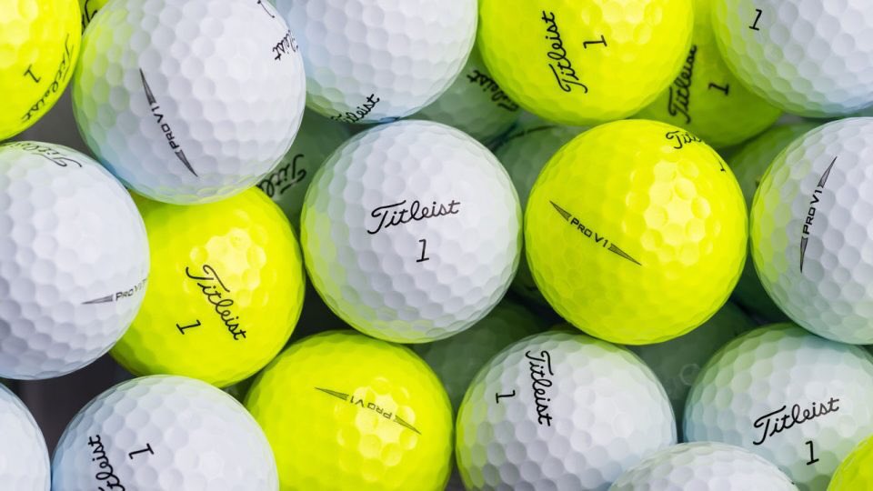 GolfClydeway's tweet photo. Time to change it up..... @titleist Pro V1 & 1x now available in White and Optic Yellow.
The feedback so far on the yellow ball has been amazing, visibility and performance, what’s not to like.
Are you a convert?
#no1ballingolf #titleist #titleistprov1 #prov1 #opticyellow https://t.co/7vmZM7I2SH