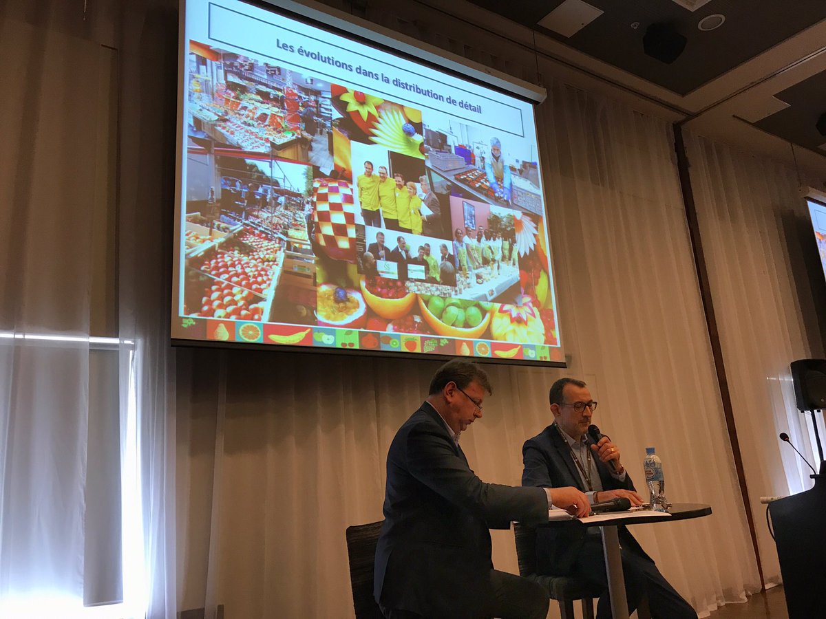 MikoAlain's tweet photo. #ConventionUNCGFL « il faut professionnaliser notre métier afin de valoriser nos savoir-faire ! Faisons la promotion ensemble du #CapPrimeur »Éric Fabre, vice pdt @SaveursCommerce et Pdt #Umap @Interfel https://t.co/9bEvOQT9DA