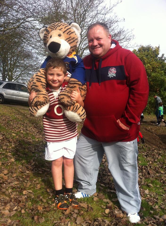 s1me77's tweet photo. Love this! @mrufcjuniors Under 7s-Under11s and still going strong.. Big G! #future #MRUFC ๐ตโช๏ธ๐ตโช๏ธ https://t.co/Sb2kaTUuwv