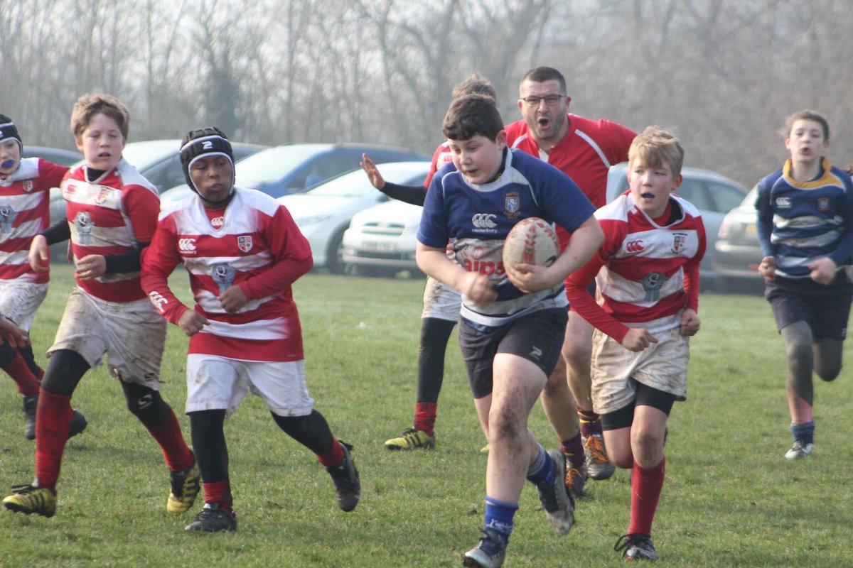s1me77's tweet photo. Love this! @mrufcjuniors Under 7s-Under11s and still going strong.. Big G! #future #MRUFC ๐ตโช๏ธ๐ตโช๏ธ https://t.co/Sb2kaTUuwv