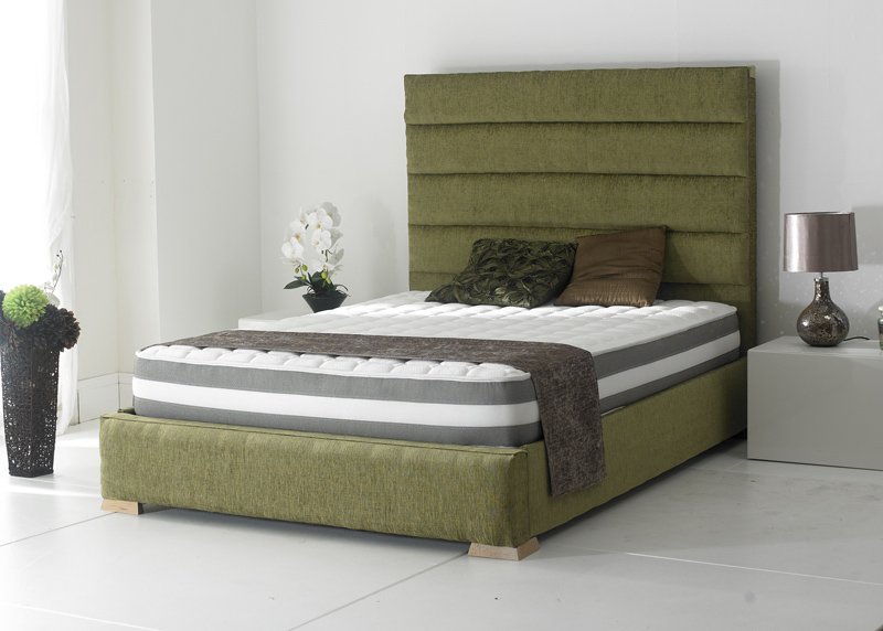 thebedpostuk's tweet photo. This weekend we’re giving you an extra 10% off all upholstered bed!

Our 4’6” Erandio was £599.99, then £369.99 but is now £332.99 for this weekend only!

#Crayford #PettsWood #Sevenoaks #Sidcup #Spring @Harrison_Spinks @Relyonbeds @KaymedWorld @thebedfed https://t.co/ZcJJhirLgz