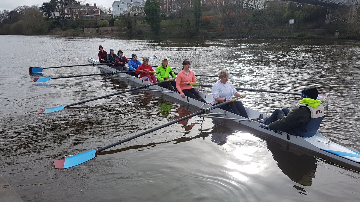 rowing_god's tweet photo. The ladies of @TeesRowingClub boating for the North of England Head. #gotees https://t.co/2RyQe7LZDF