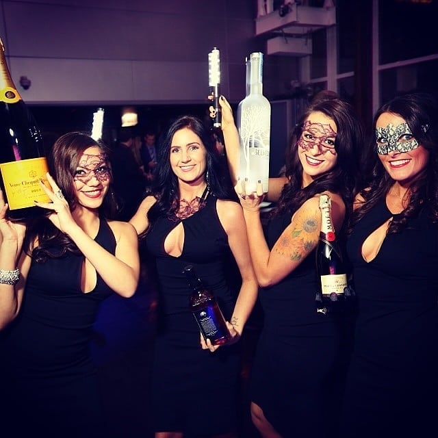 BrianSurreal's tweet photo. #ROOFPresents #chicago #ChicagoBars #ChicagoBarScene #ChicagosBest #chicity #ChicagoClubs #ChicagoClubbing #ChicagoEvents #chicagogram #ChicagoNightClubs #ChicagoNightLife #ChicagoNights #chicagoparty #ChicagoVIP #ChiTown #DrinksInChicago #instachicago… https://t.co/PlANaZCUeN https://t.co/reWjVh9u1q