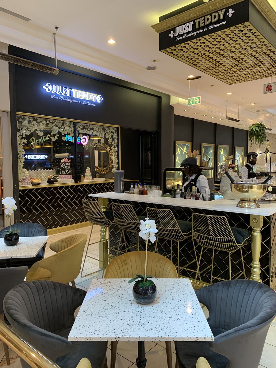 HPCHydePark's tweet photo. #JustTeddy bakery is now open at Hyde Park Corner 🥐☕️ Come along for a true taste sensation! Visit them in the lower level mall!
#justopen #bakery #Patisserie https://t.co/jTU8gVsNhi