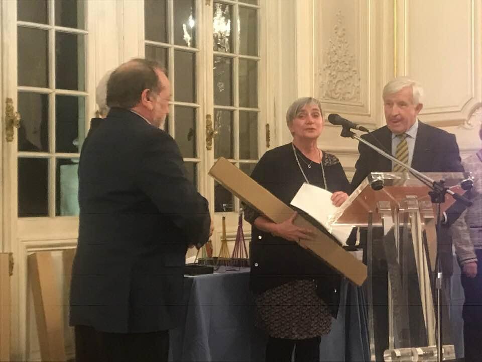 MairesRuraux78's tweet photo. Hier soir, à @Versailles, aux 14ème Eclats Olympiques, #cdos78 et @MairesRuraux78 ont récompensé pour le Challenge de la commune rurale la + sportive : @auffargis #cernaylaville #guerville #Hardricourt @orgerus https://t.co/W9Ai7RXMAd