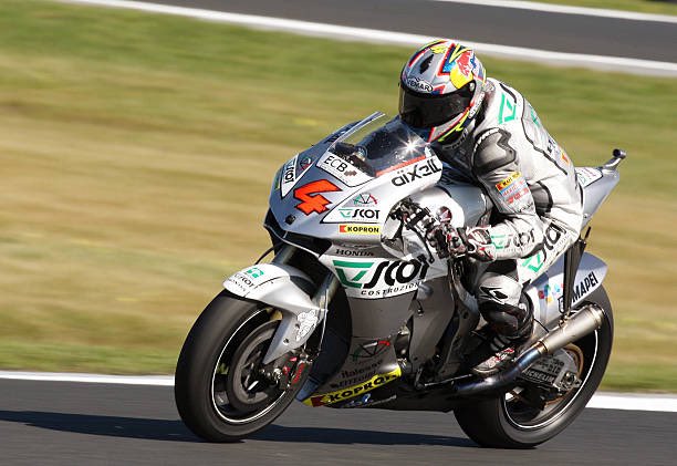 Happy 33rd Birthday to Andrea Dovizioso! 