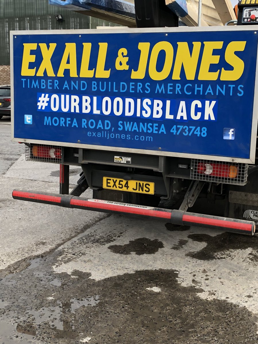 💪We stand beside you💪 @ospreysinthecommunity @ospreys_official @libertystadium #ourbloodisblack #ospreysrugby   #ospreys #lasthomegame #comeonospreys #westandbesideyou