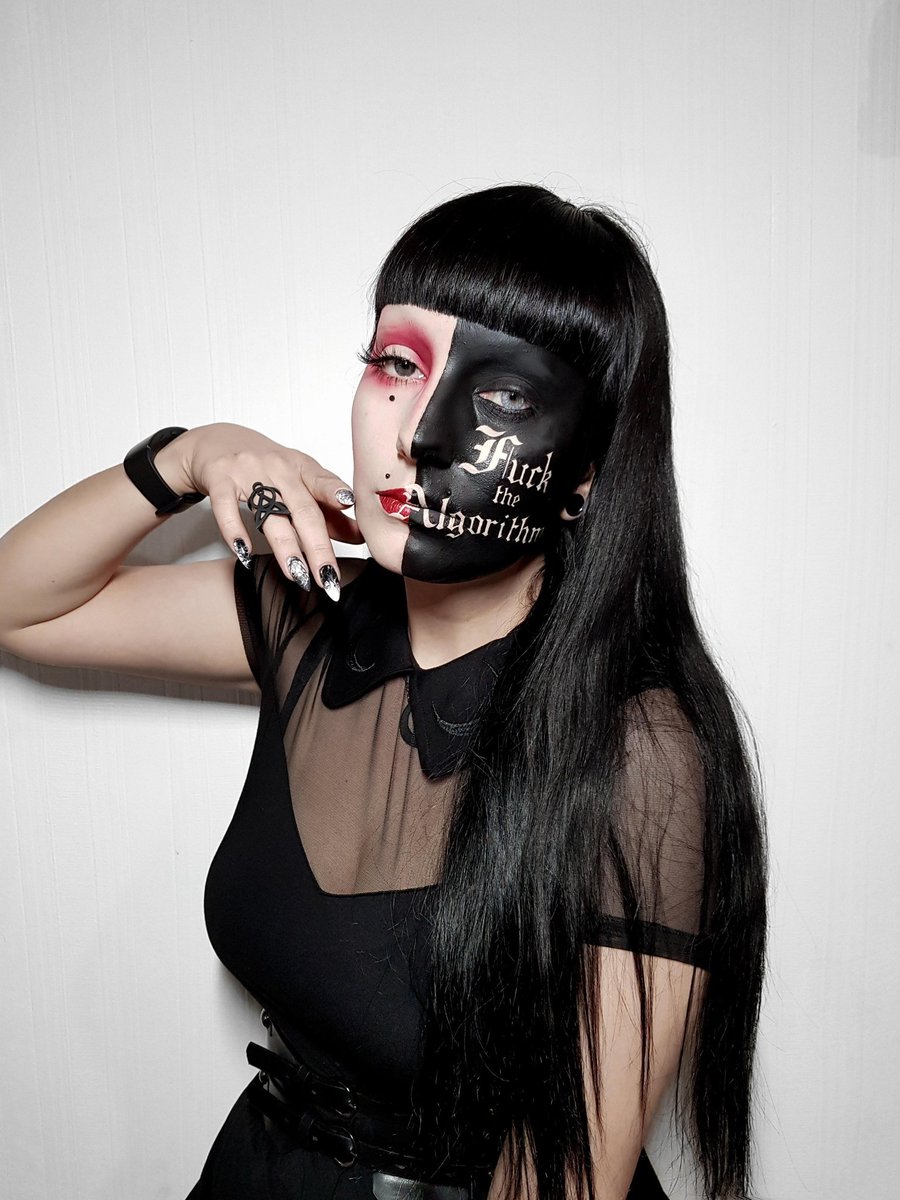 elizabetha_iii's tweet image. It seems sometimes #fuckthealgorithm makes sense even on twitter when you're trying to make @norvina1 &amp;amp; @ABHcosmetics notice you