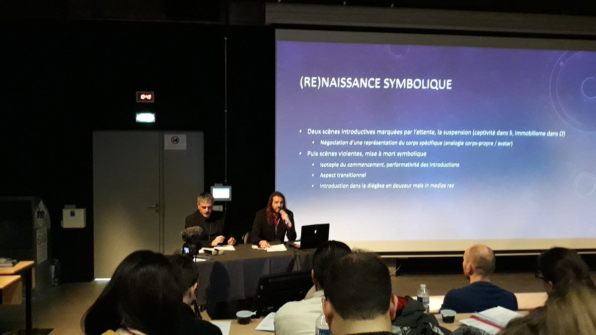 EcoleEmileCohl's tweet photo. Conférence de Rémi Bernard (@ENSdeLyon) sur les avatars dans les jeux
#AssassinsCreed #Skyrim et #Odyssey 
#ColloqueJeuVideo #crhi https://t.co/DZaWl2yRLy