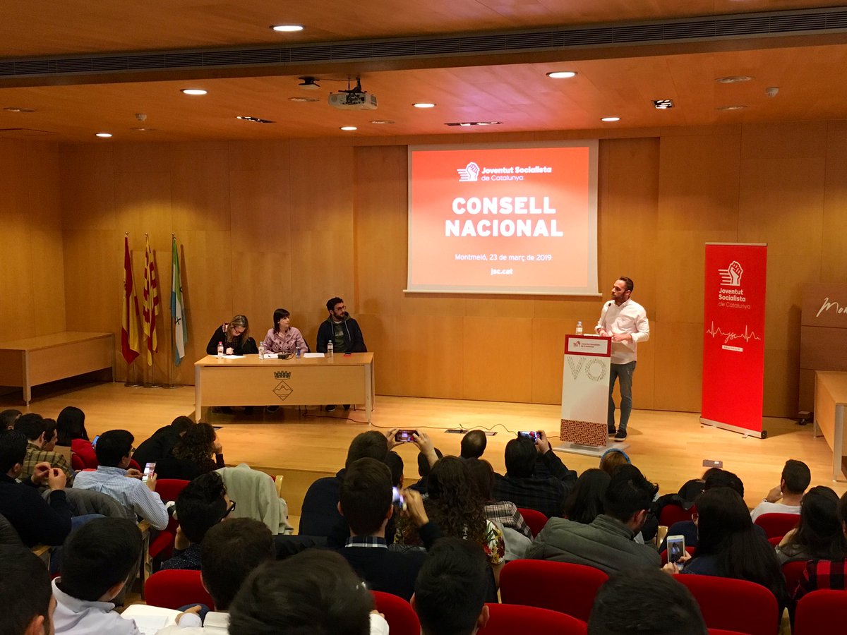jsccatalunya's tweet photo. “Fa un any us vam dir que volíem sacsejar la organització, la @jsccatalunya de dalt a baix. Aquest ha estat el nostre objectiu el darrer any." explica el Primer Secretari de la JSC @arnauramirez en la presentació de l’informe de gestió #CNJSC https://t.co/99QG1PVN1z