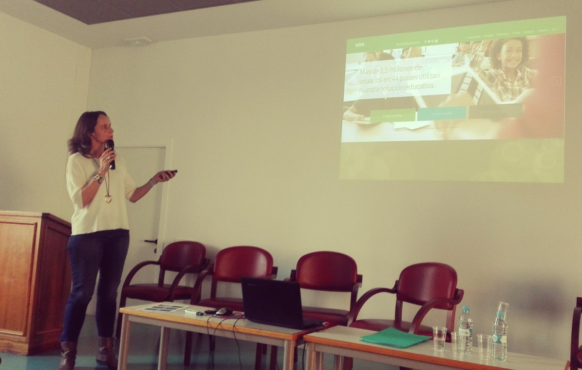 EoiTorrejon's tweet photo. Ayer en la V Jornada de actualización para profesores de EEOOII en el CRIF Acacias  la profesora Mónica Fernández Álvarez nos presentó su experiencia de semipresencialidad con la plataforma Blinklearning. https://t.co/XpQLyabOsg