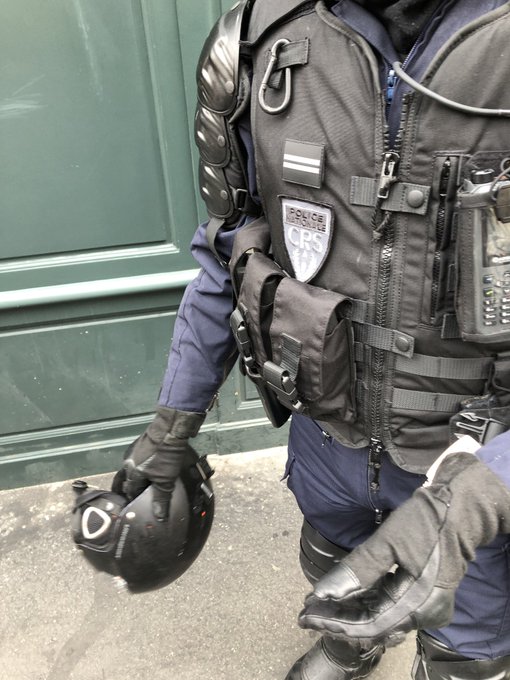 Voir l'image sur Twitter