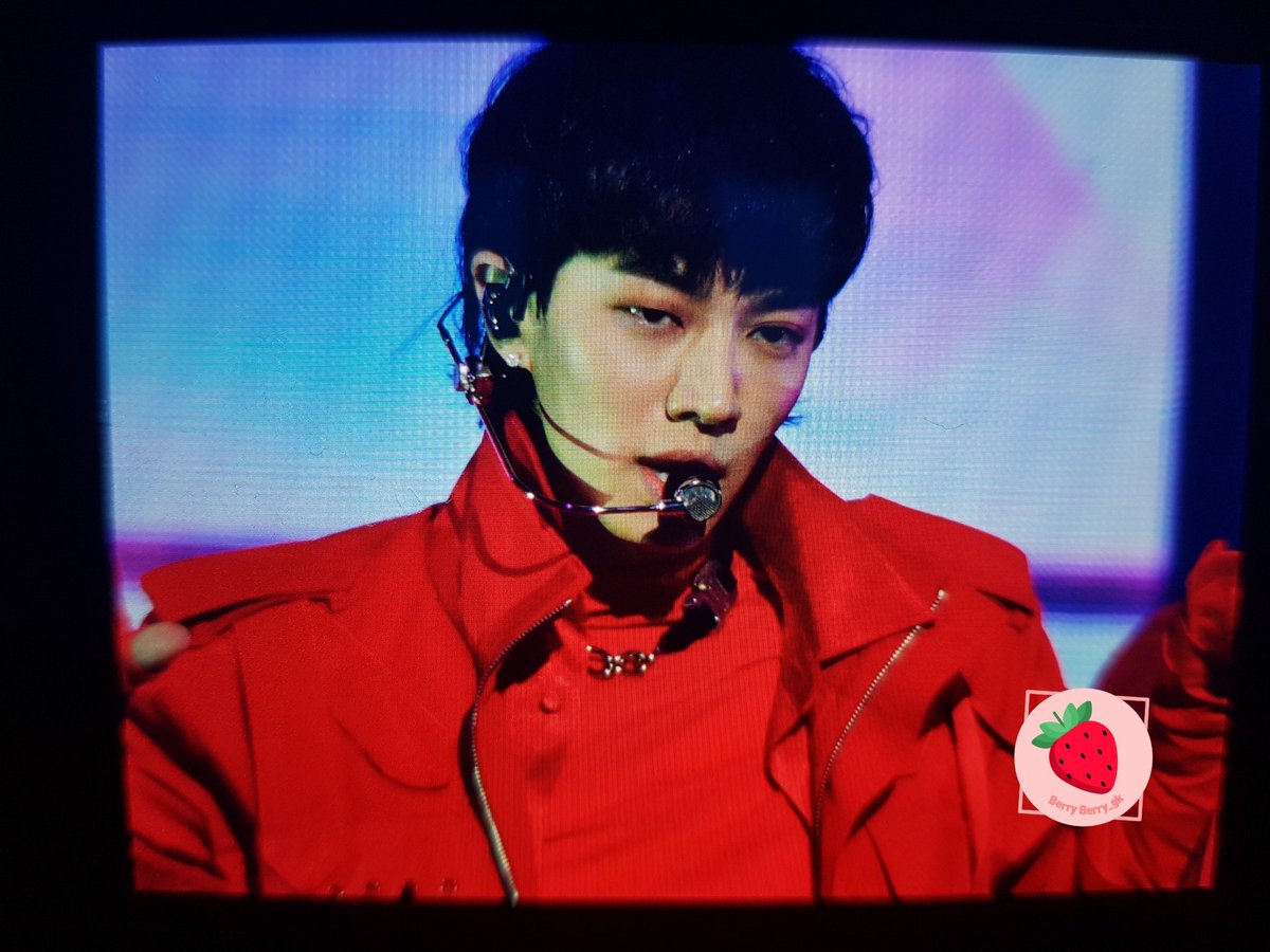 BerryBerry_GK's tweet photo. 190323 #I #DCEY #기광 #첫콘 https://t.co/24xSl8p2fp