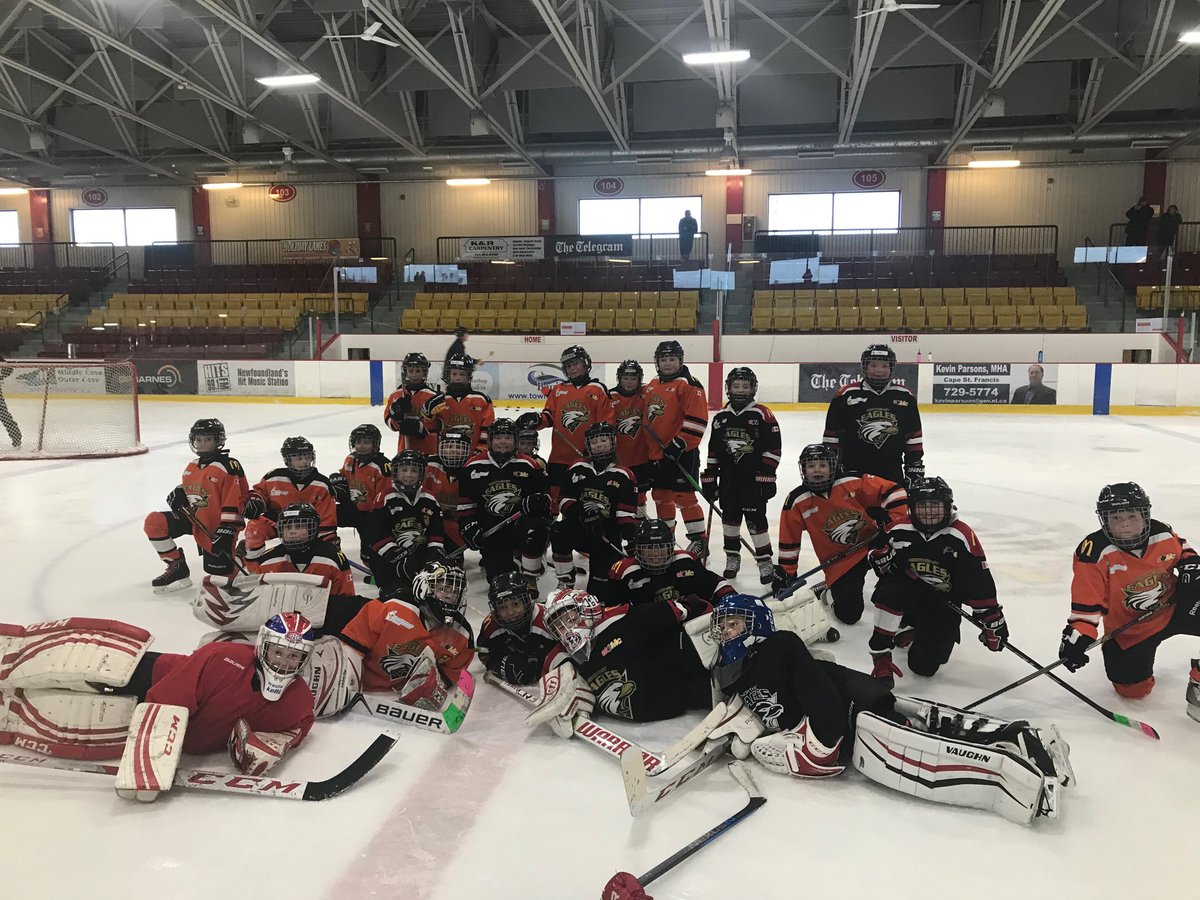jamiecoady's tweet photo. A great season of @ne_eagles atom hockey. Thanks @McDonaldsCanada. #atoMc https://t.co/GGnigexXgM