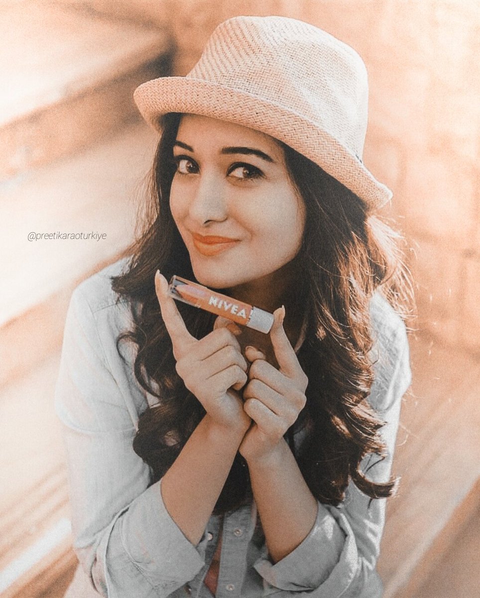 Preetikaraotur1's tweet photo. Ravishing Smile 💘 @preetikatweets https://t.co/TsmWJBqlkI