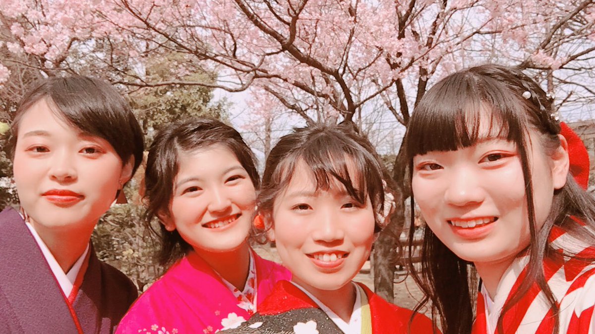 os_flageolet's tweet photo. 本日、4人とも無事に卒業を迎えました🌸

みんなそれぞれの道を歩みますが、どこかで、いつかまたフラジオ劇場を皆様にお届けできる事を願っています💫

これまで応援していただきまして、ありがとうございました！！！！ https://t.co/54iqjfc2RY