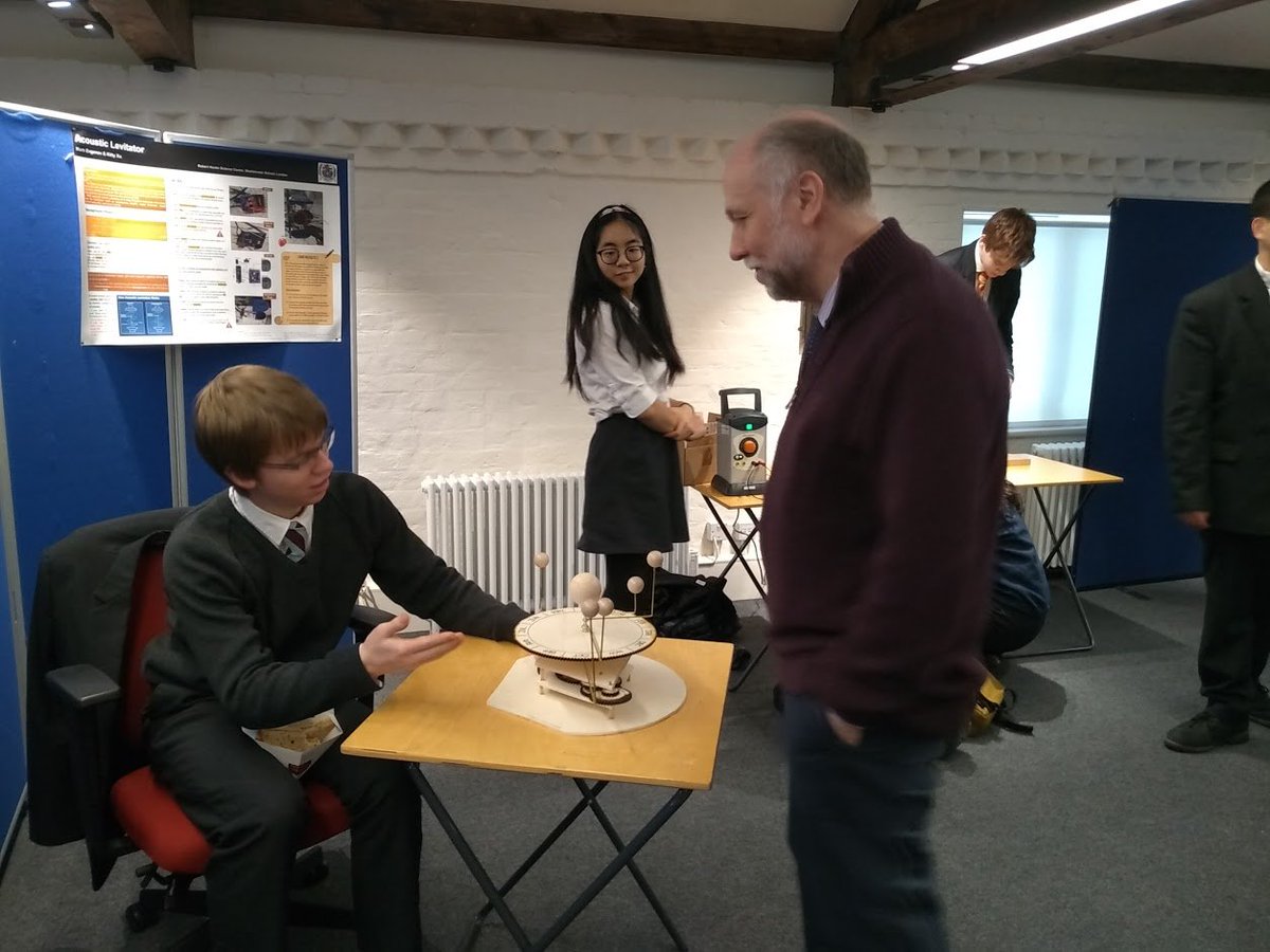 WSPhysics's tweet photo. Fantastic exhibition of the Sixth Form physics projects in the Bentham room. Classic experiments, videos, astronomical devices etc -  a mind-blowing array of ingenious creations! https://t.co/DWL8NMH9Bm