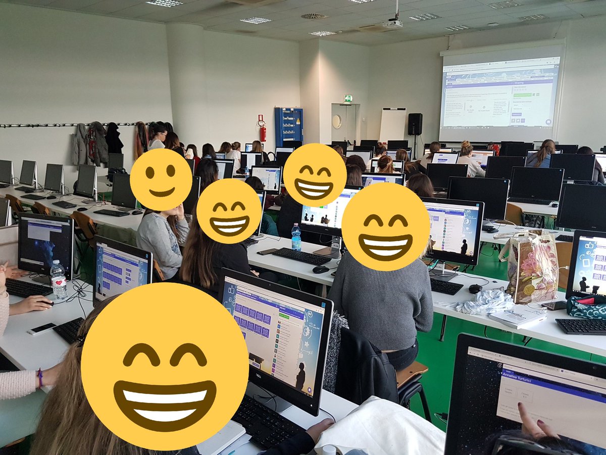 macchia_stefano's tweet photo. Primary school teachers are trying to use @GoLabProject @scientix_eu in their curriculum. Coming soon first results #Scientix #education #edtech #golab #VR #virtualreality #VRinEDU https://t.co/KiULC59vDb