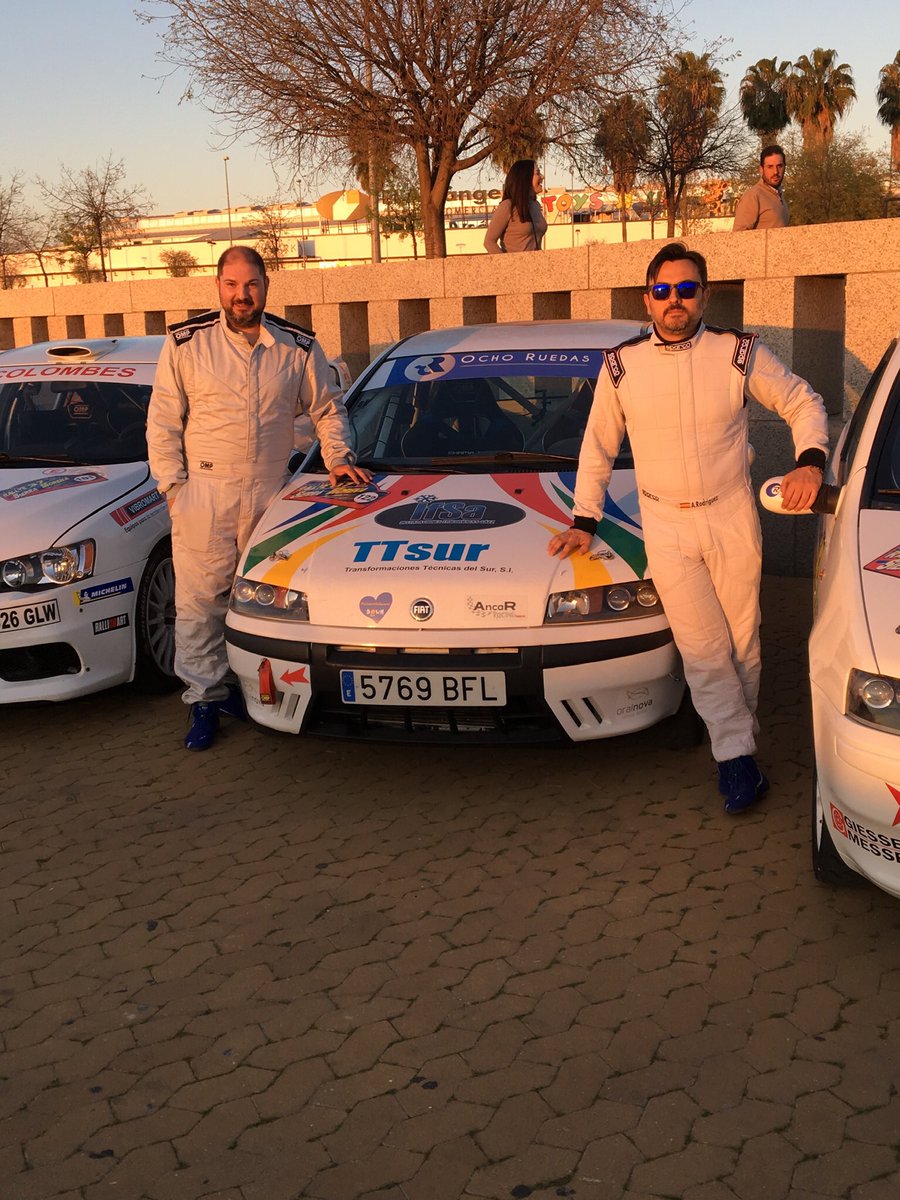 ancar_racing's tweet photo. Este fin de semana comienza la temporada 2019.
Arrancamos el Sierra Morena con dos coches inscritos.
Antonio Rodríguez y David Serrano lo harán con el Fiat Punto Hgt.
Francisco García Mantilla y Manuel Pérez con el Suzuki Swift
Mucha suerte!!! https://t.co/VXMe0Xrwhz
