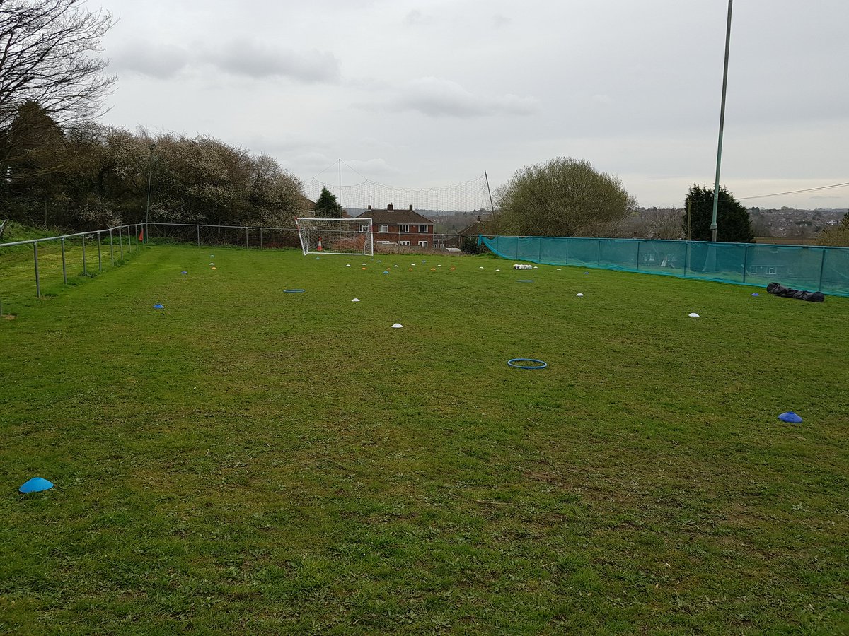 MrBushell19's tweet photo. Ready for Mini Hammers! 
@cradleytown @MrBushell19 @Chrisbutts8 https://t.co/JicUZ1pHat