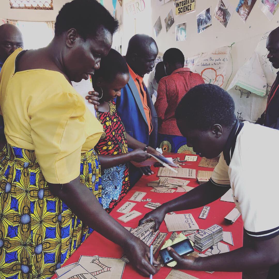 RedearthEdu's tweet image. Redearth Lead Teachers demonstrating, using up-cycled hand-made learning aids, how teaching and learning methods can be used in rural under-resourced Primary schools. 
#innovativeteachingmethods #creativeschools #ugandaschools #education #teachersofinstagram #childrenarethefuture
