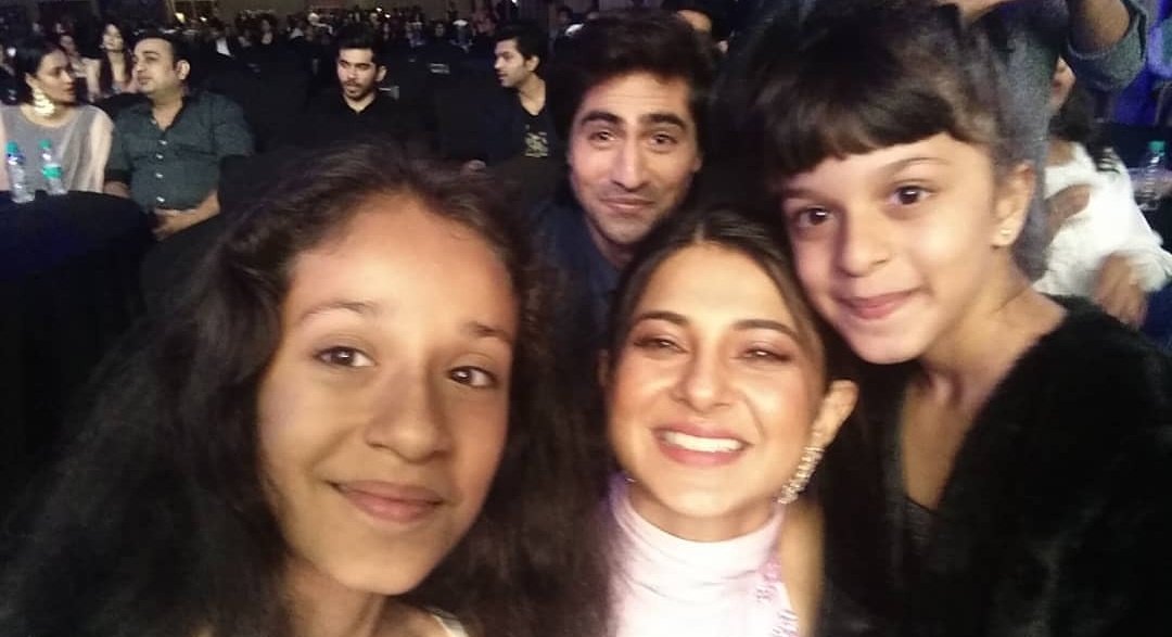 HC_Universe's tweet photo. When Kiara of #KumkumBhagya met Aditya and Zoya

In pics- Harshad and Jennifer with Kaurwakee Vasistha

#HarshadChopda #JenniferWinget
#Bepannaah https://t.co/m4HT40IP8F