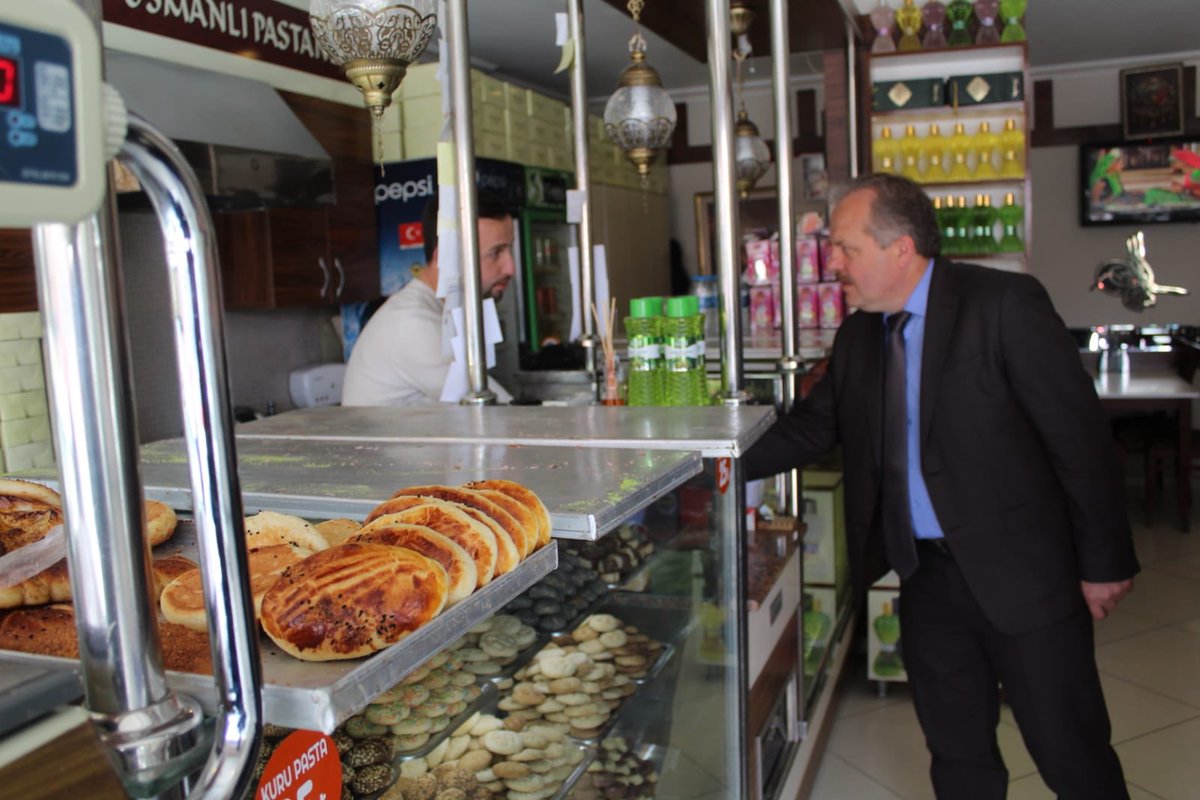 Çarşı esnaflarımızı ziyaret ederek şehrimizin geleceği hakkında fikir alışverişinde bulunuyoruz.
#OsmancıkİçinHızKesmedenDevam
#MemleketİşiGönülİşi