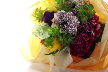 即日配送 福岡の花屋アトリエ一凛 誕生日祝いやのお花や野菜ブーケなど