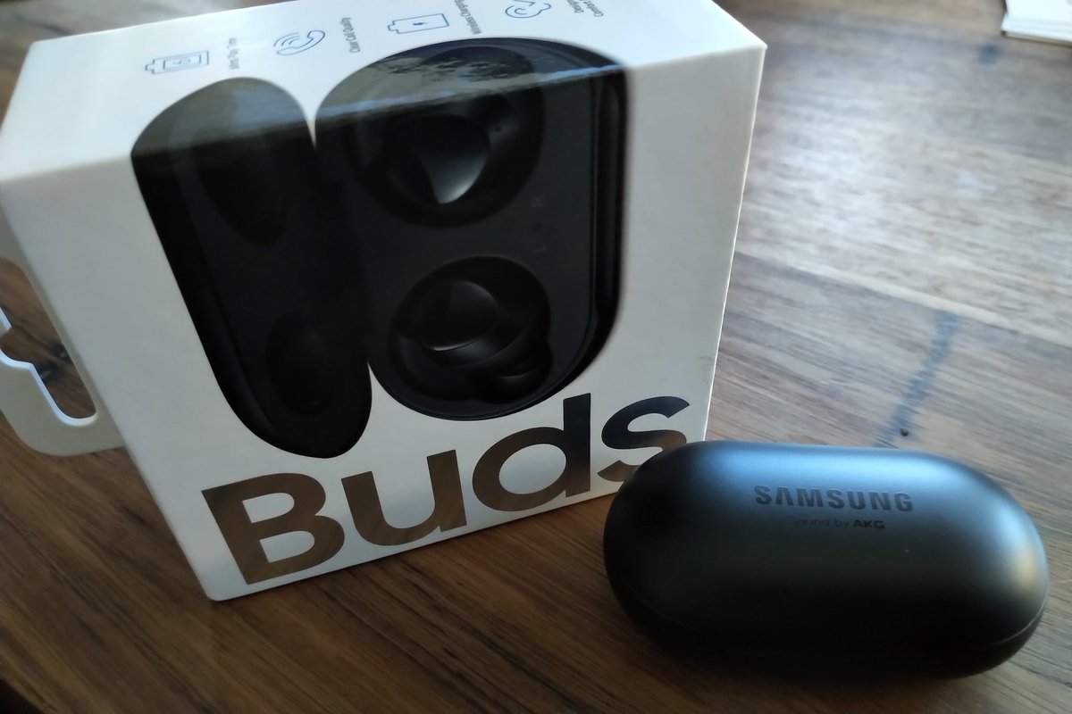 <a href="/Samsung/">Samsung Electronics</a> Buds are insane! Stream music from across the Globe on Radio Garden &amp; prepare to blow your mind!  The bass is brilliant &amp; they Absolutely free with a Samsung S10 until the end of April at <a href="/Cellucity/">Cellucity</a>.  Definitely not a drawer filler.....