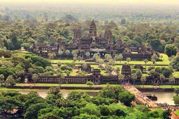 chhen_to's tweet photo. ប្រាសាទអង្គរវត្តគឺប្រាសាទតែមួយគត់ដែរតំណាងអោយប្រទេសកម្ពុជានិងជាបេះដូងរបស់ប្រជាជនកម្ពុជា ។
Angkor wat temples at Siem reap province in cambodia country . I love cambodian 😍😍😍 https://t.co/g2w40IrQuR