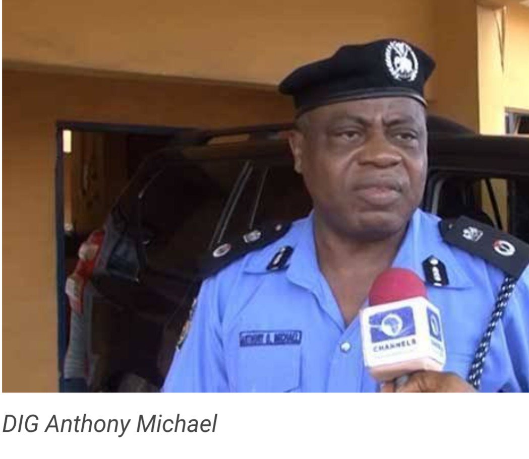 mmahbubb's tweet photo. CP Wakili coordinated security for 8,000+ PUs in Kano for Pres &amp; Gov elections. They sent DIG for just 120 PUs rerun. He changed and messed up the security arrangements. Thousands of armed thugs moving freely and attacking people at every PU with no security presence.
#KanoRerun https://t.co/JbcGf2EbhQ