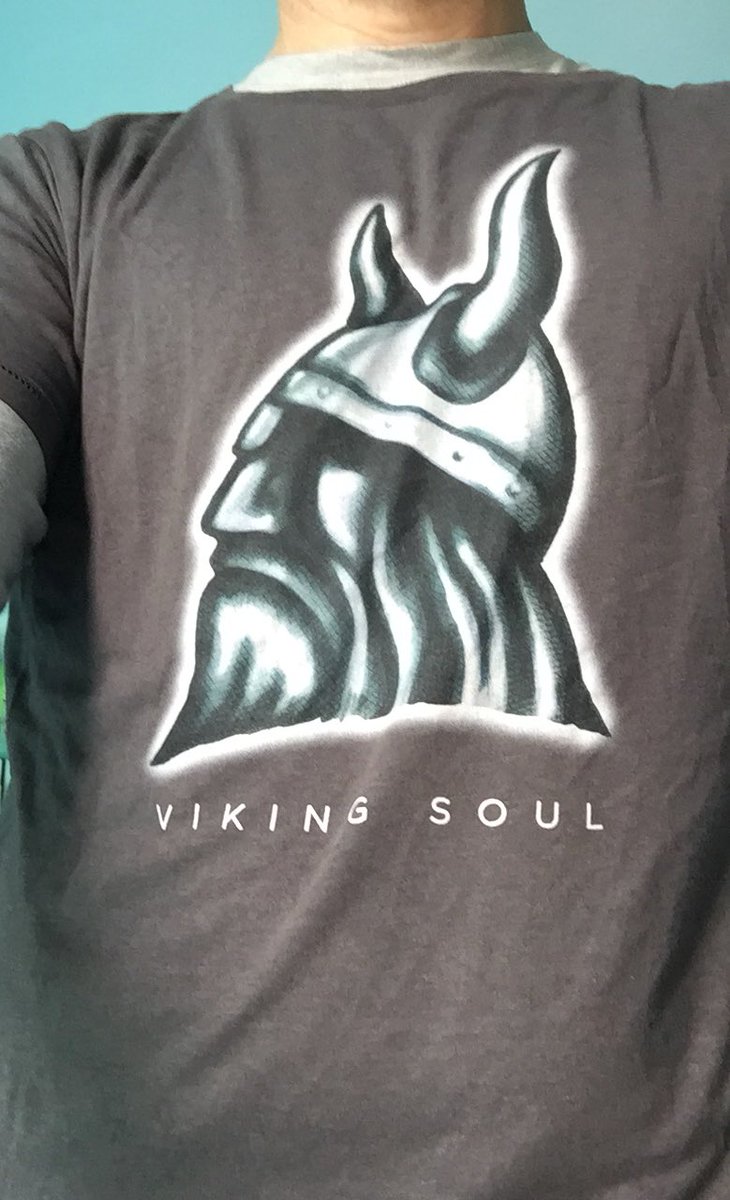 pacoeloy's tweet photo. @aquidragones @mjesusespinosa @rodrigocortes @cansado2 @ArturoGCampos @JuanGomezJurado Después de escuchar a @cansado2 , hoy me pongo esta camiseta de @mister_mrrm https://t.co/CW47m4xrkb