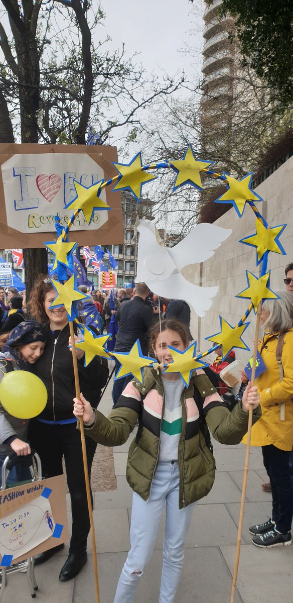 Moogthurso's tweet photo. The eu is a peace project.
Never forget the 7 million.
#ArbeitMachtFrei
Peace is their future , EU is that choice.
The children deserve the peace the #quittlings have had for 70 years
@AuroraBlogspot
@GenreResearch
#RevokeA50
#SupportTomWatson
#PutItToThePeopleMarch https://t.co/zoWUeP1ukN