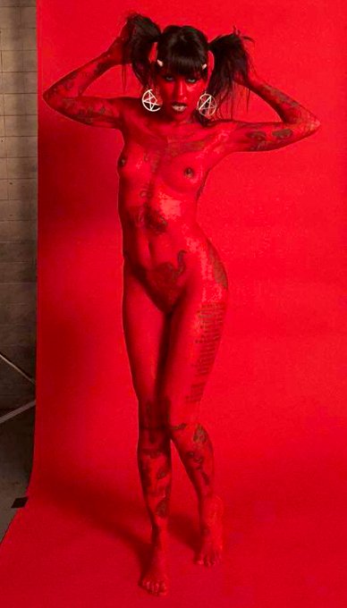 Nekked Devil https://t.co/H2llkg497M