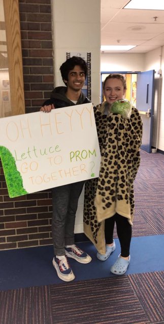 nhsjuniorprom19's tweet photo. LETTUCE all congratulate Sachin in his promposal, way to go buddy!! https://t.co/2XPJZaVvUp